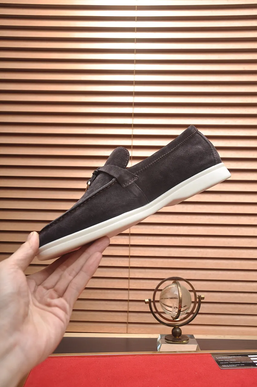 Men's shoes 💰400💶[𝐥𝐨𝐫𝐨 𝐏𝐢𝐚𝐧𝐚] [Couple model] High-end quality, affordable price, LP classic loafers, Italian treasure brand, the only brand that can match Hermès! Only after wearing it do we know that we can’t live up to our feet. Women’s code: 35-40 (customized sizes 34, 41, 42 are non-returnable) Men’s code: 38-44 (customized 45, 46, 47, 48 are non-refundable) Fabric: Customized imported cashmere Lining: Customized imported fetal cowhide Foot: Imported benzene-dyed calfskin Outsole: Exclusive original glass rubber outsole
